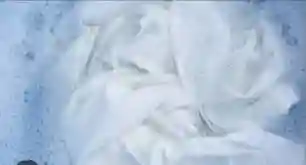 سفید کپڑوں کی چمک واپس لانے کی ٹِپ